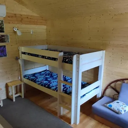 Teeveere Summer House Homestay Treimani