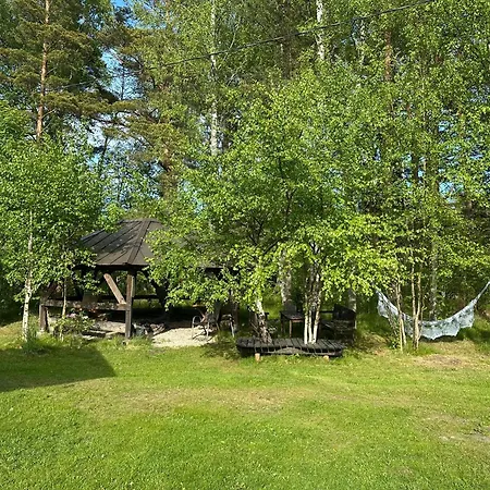 Teeveere Summer House منزل للإقامة Treimani